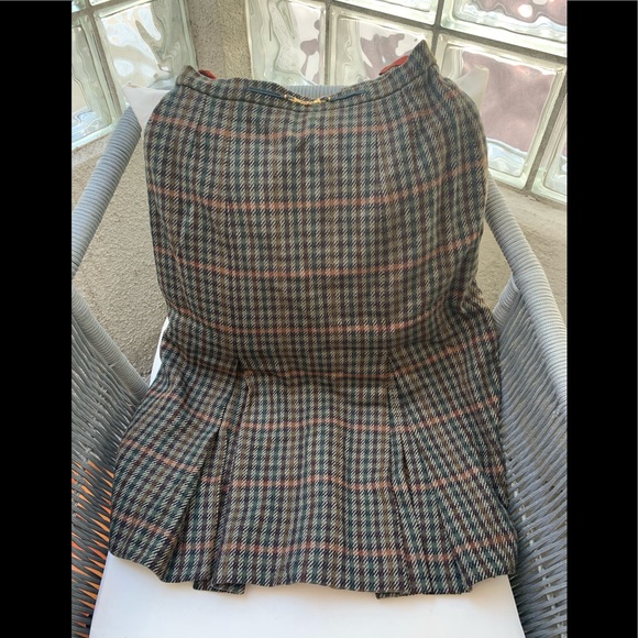 AQUASCUTUM OF LONDON FALL SKIRT - Picture 2 of 3